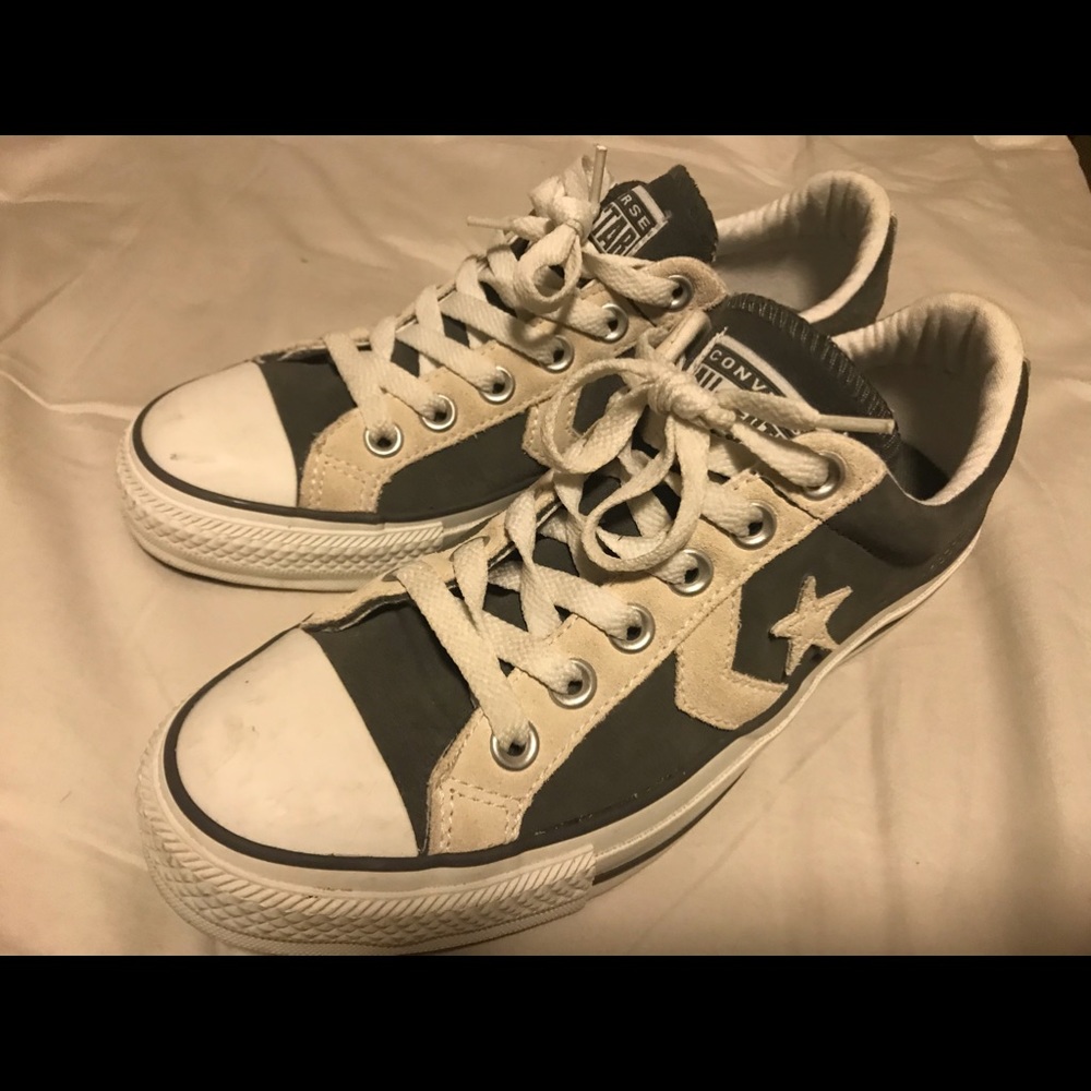 Converse All Stars. Leather. Grey/cream color.